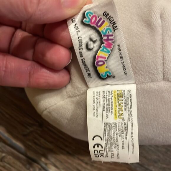 Disney Dumbo 8” Squishmallow - Picture 4 of 5